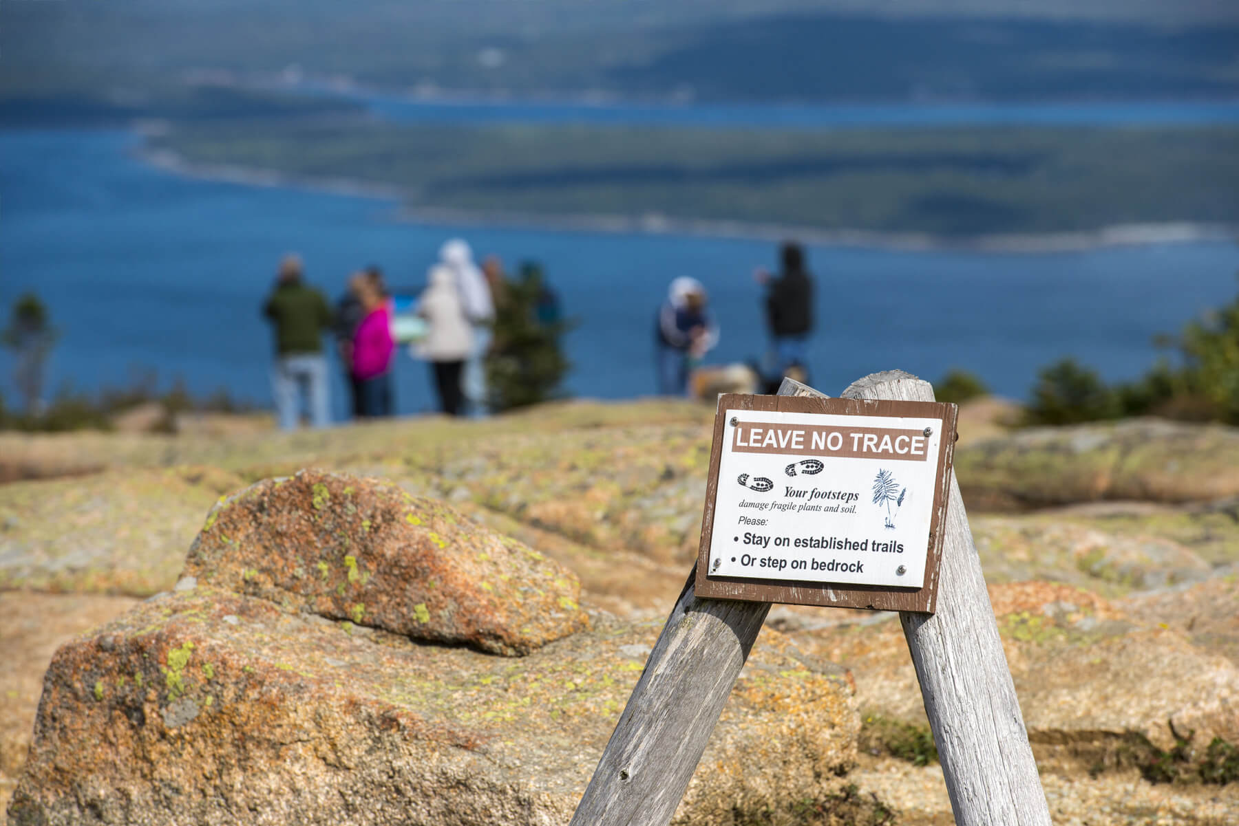 Leave_no_trace_sign-1-1-1-1